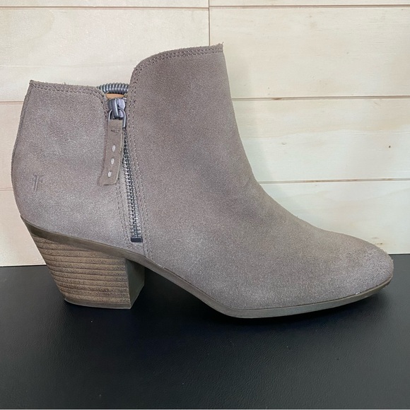 Frye Judith Zip Bootie Women's Size 10 Shoes M Brown Suede Ankle Booties - Picture 1 of 12